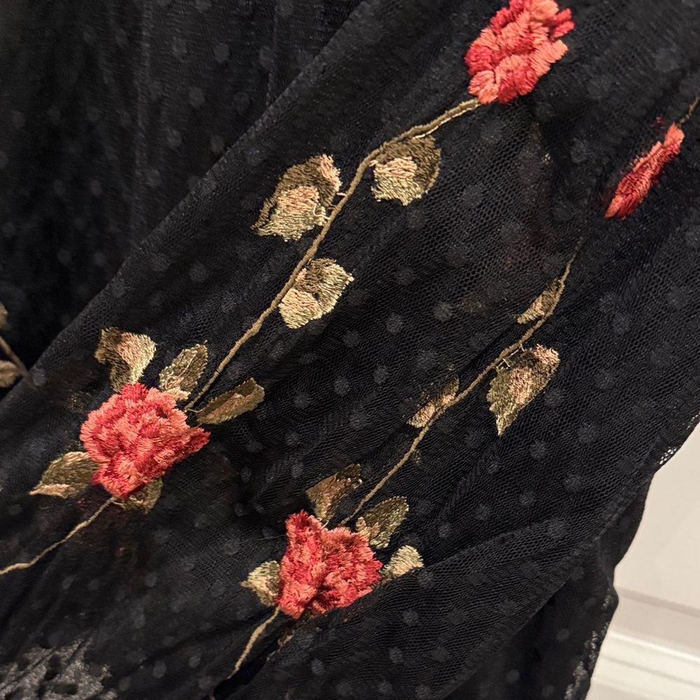 SAYLOR Black Lace Blouse with Red Floral Embroidery - Picture 6 of 6
